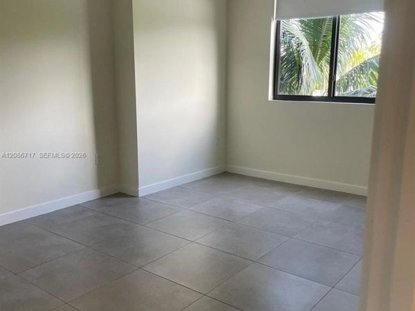 16395 Biscayne Blvd , Unit 216, North Miami Beach, FL 33160
