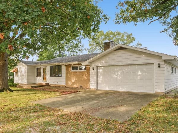 217 Cedar Street, Gibson City, IL 60936