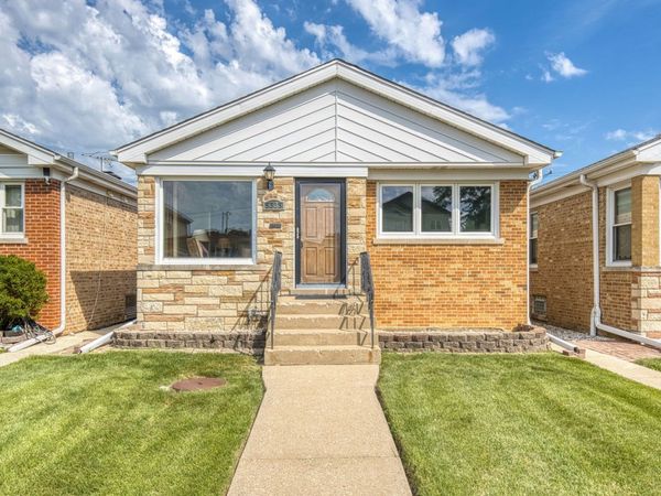 5335 N Natchez Avenue, Chicago, IL 60656