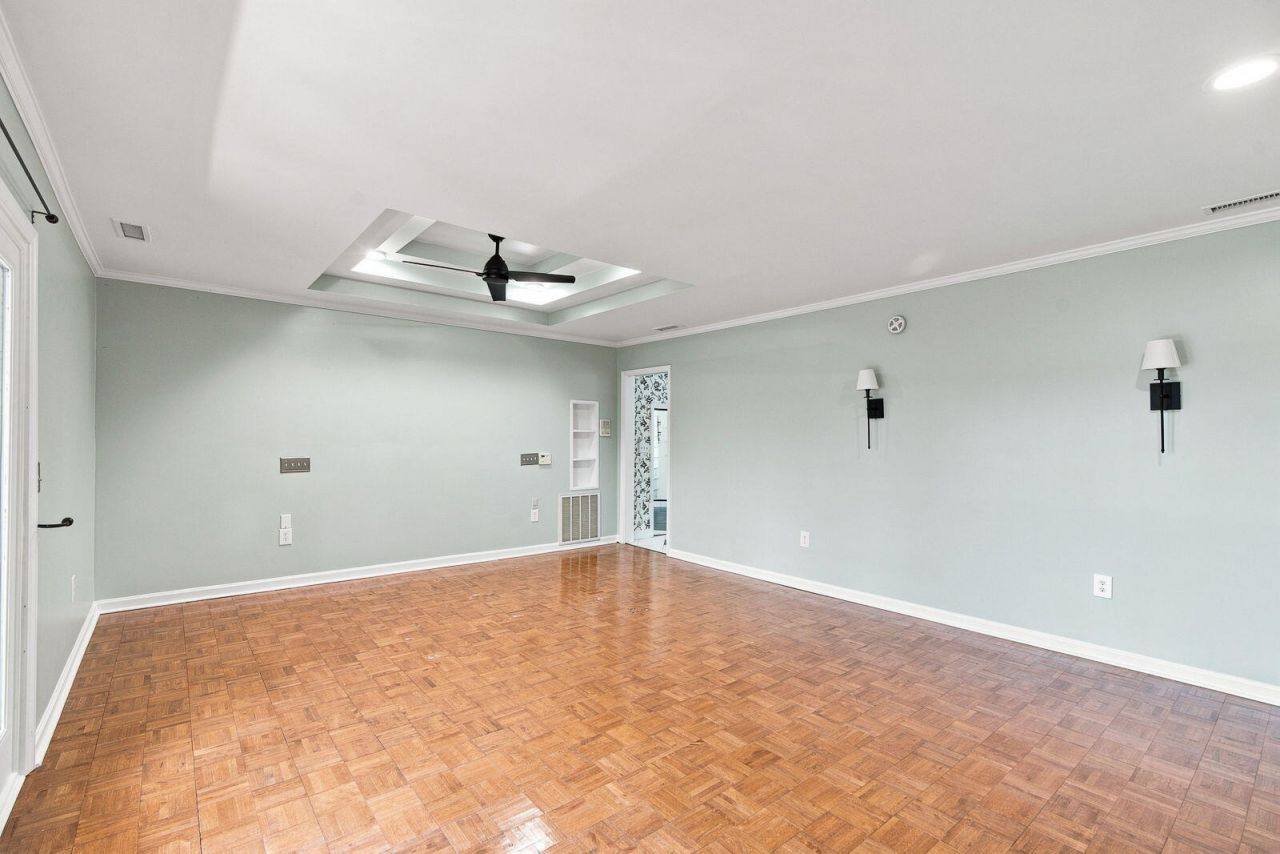 221 Marsh Oaks Drive Photo 29