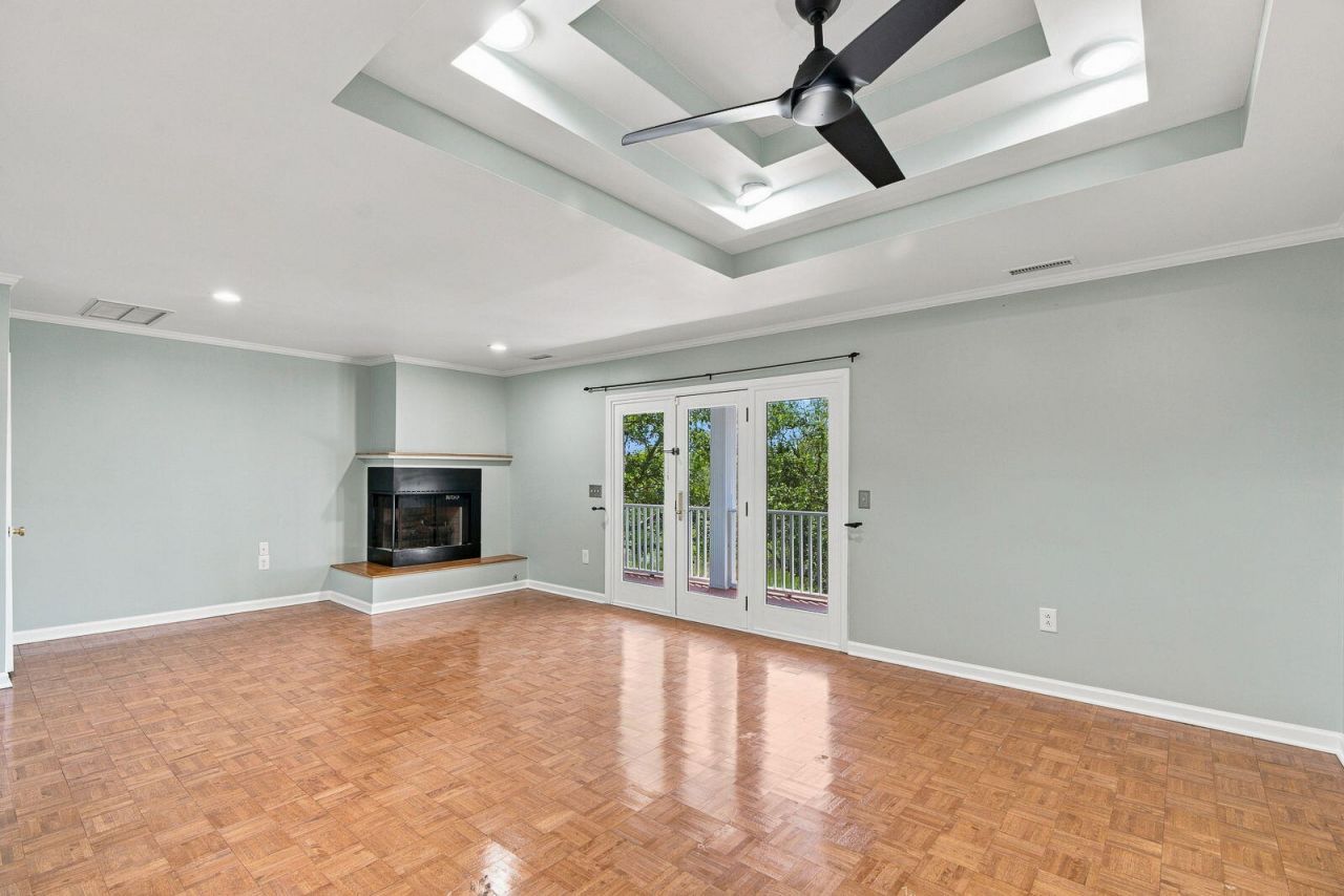 221 Marsh Oaks Drive Photo 32