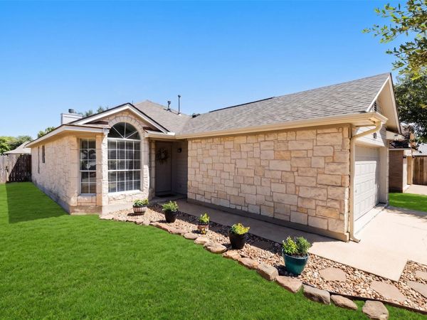 101 Cotton Creek WAY, Hutto, TX 78634