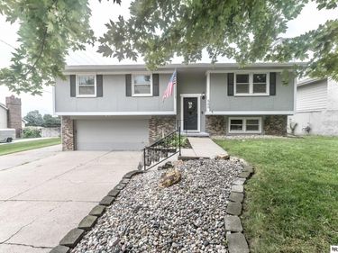 560 Elm Street, Springfield, NE 68059