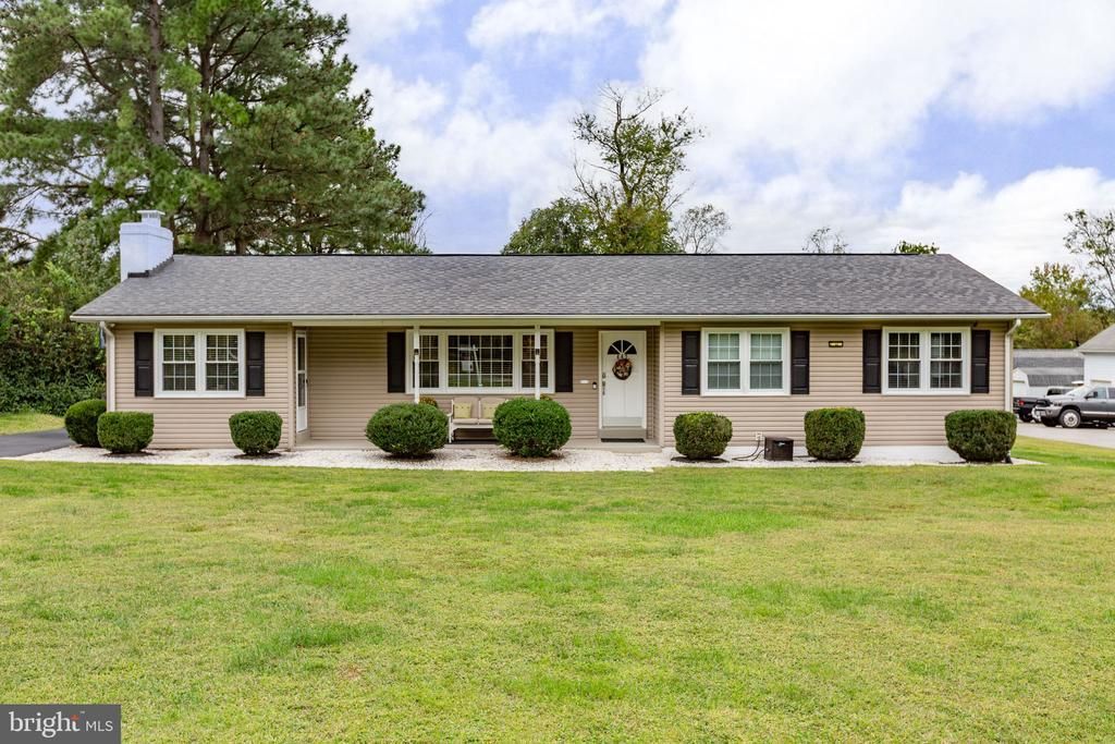 467 Brooke Road, Fredericksburg, VA 22405 Main Photo
