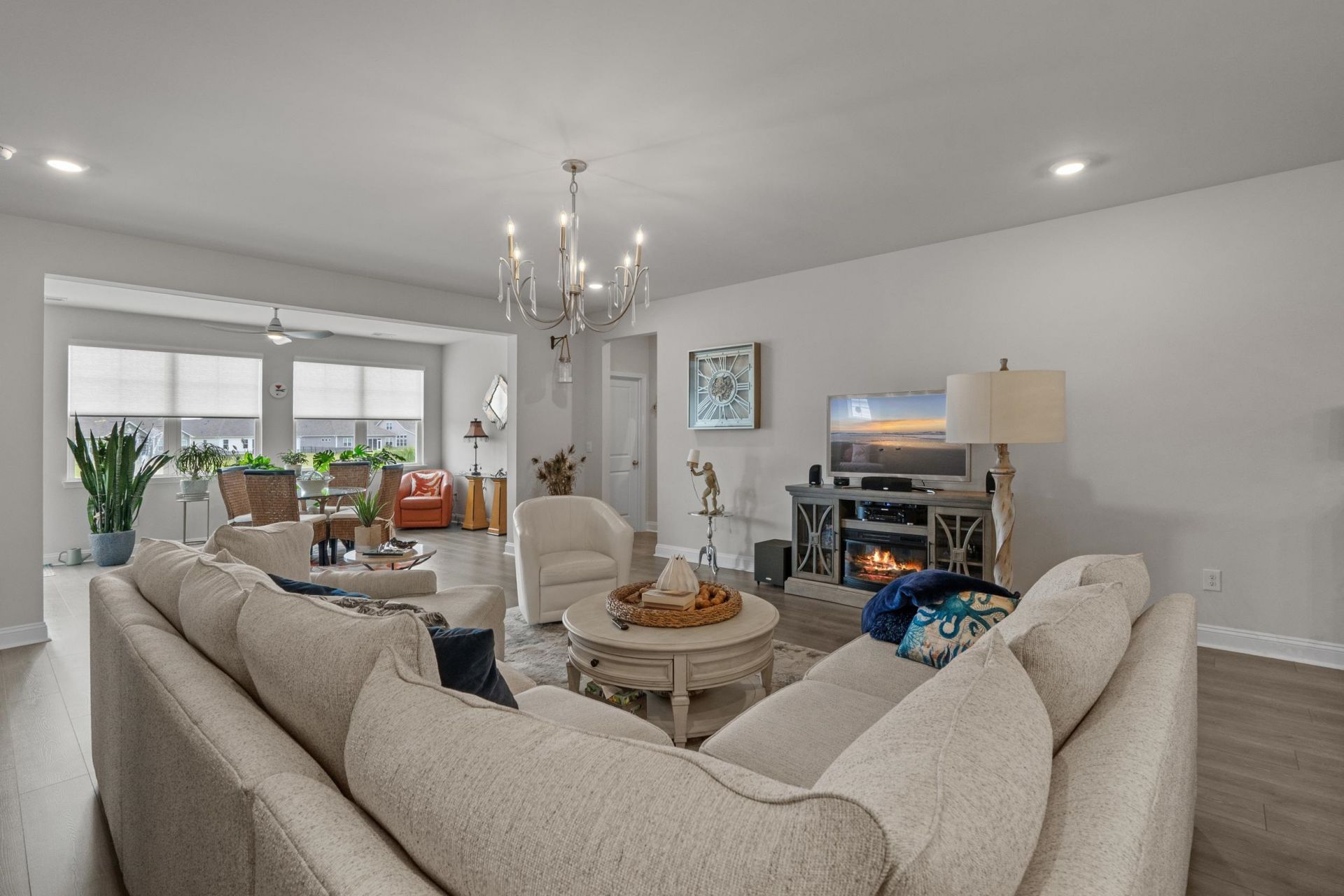 1130 Heather Glen Blvd. Photo 6