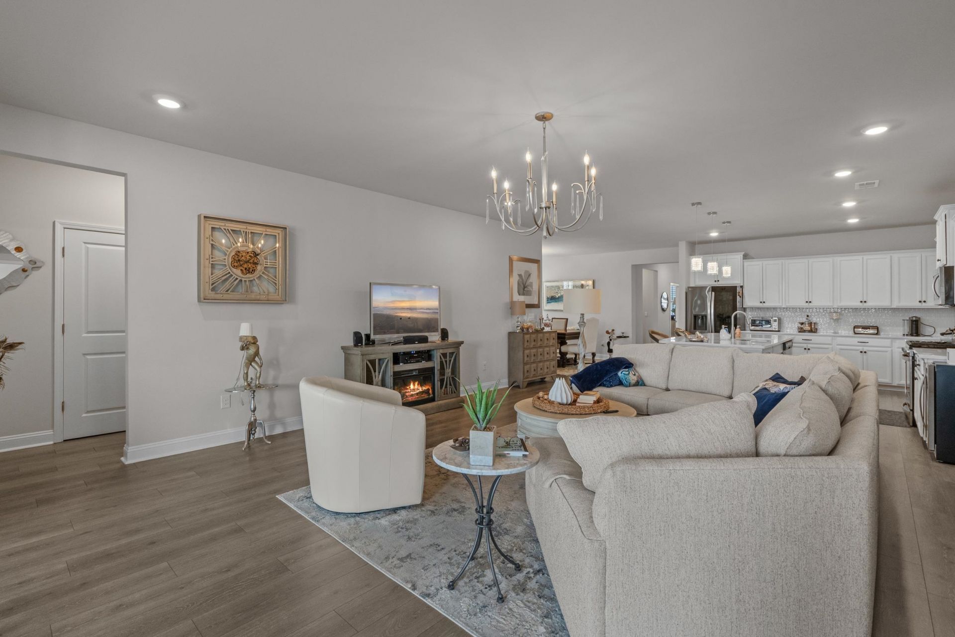 1130 Heather Glen Blvd. Photo 8