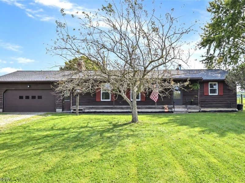 5301 Vandemark Road, Medina, OH 44256 Photo 2