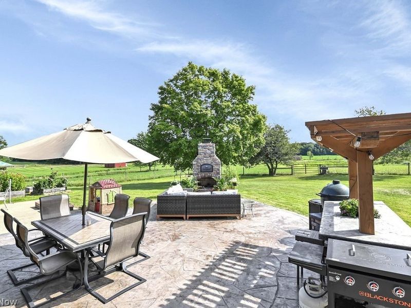 5301 Vandemark Road, Medina, OH 44256 Photo 5