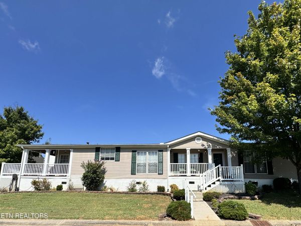 1302 Hialeah Way, Sevierville, TN 37876