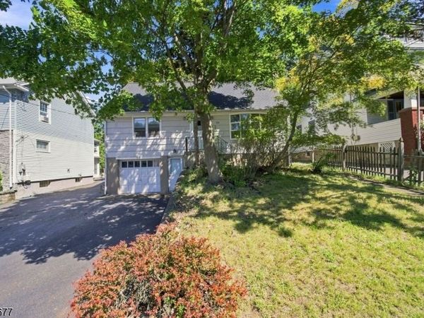 53 Payne Ave, Midland Park, NJ 07432