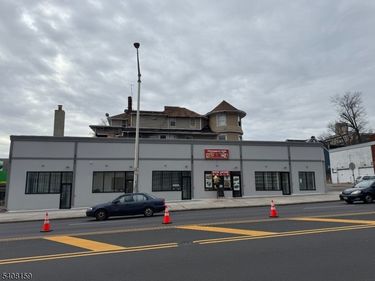 225 Central Ave, East Orange, NJ 07018