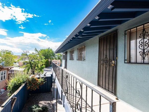 206 Princeton Drive SE, Unit 5, Albuquerque, NM 87106