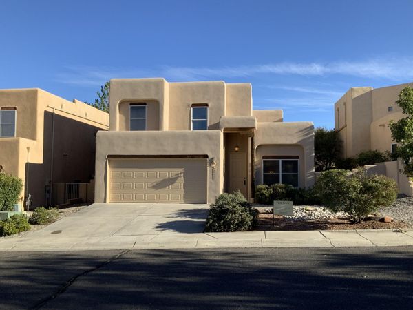 9239 Apache Pine Way NE, Albuquerque, NM 87122