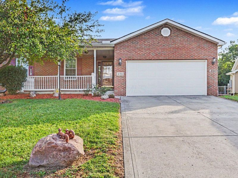 496 Danbury Drive, Lancaster, OH 43130 Photo 2
