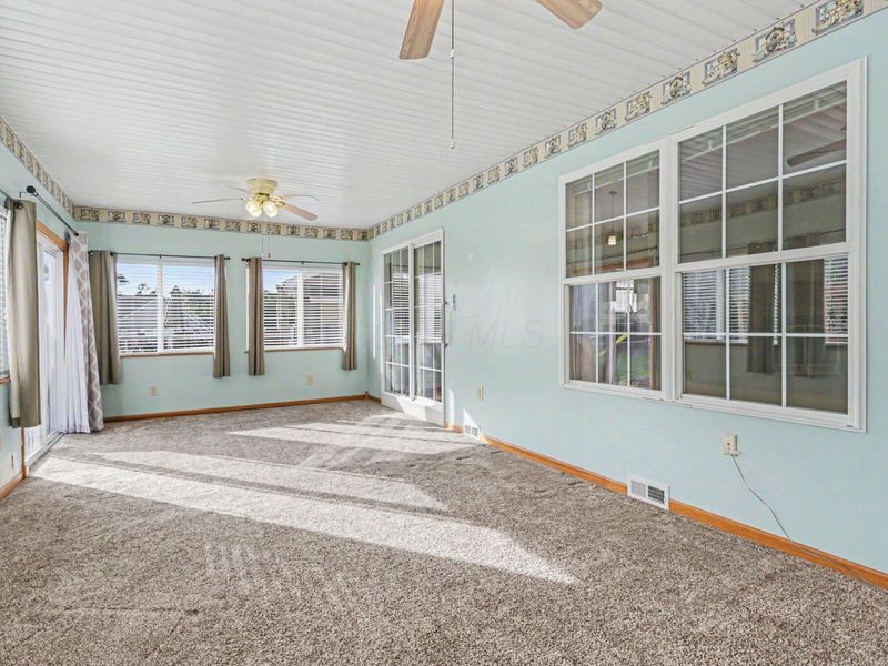 496 Danbury Drive, Lancaster, OH 43130 Photo 23
