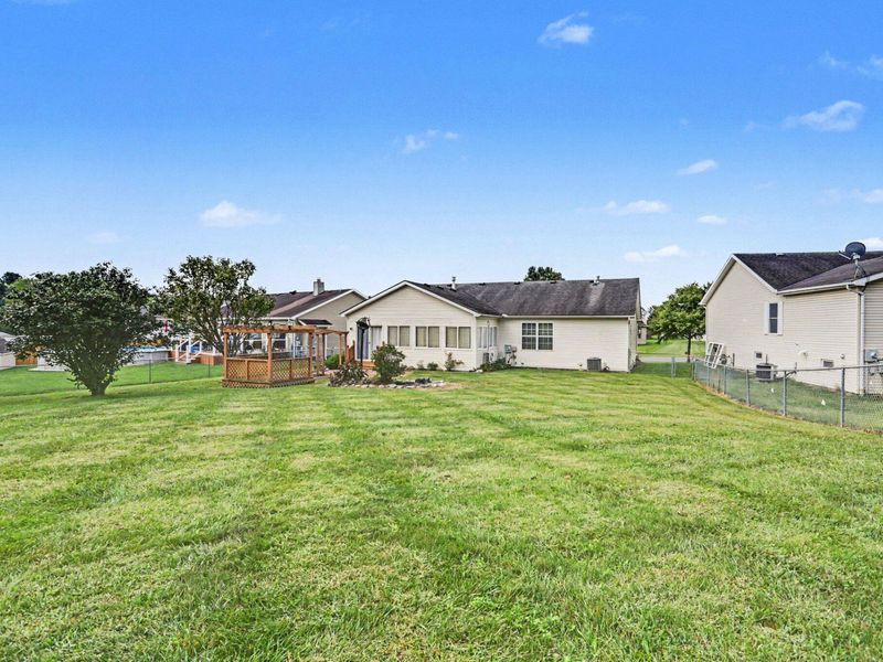 496 Danbury Drive, Lancaster, OH 43130 Photo 35