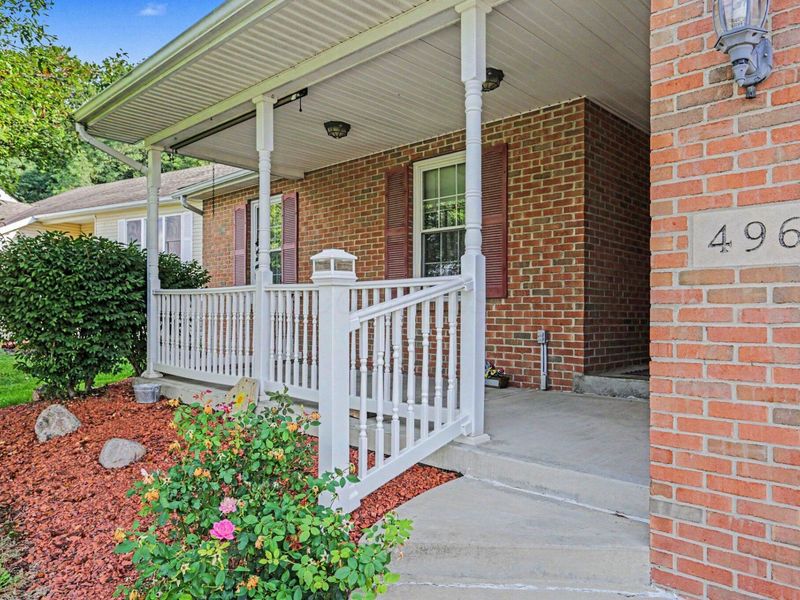 496 Danbury Drive, Lancaster, OH 43130 Photo 4