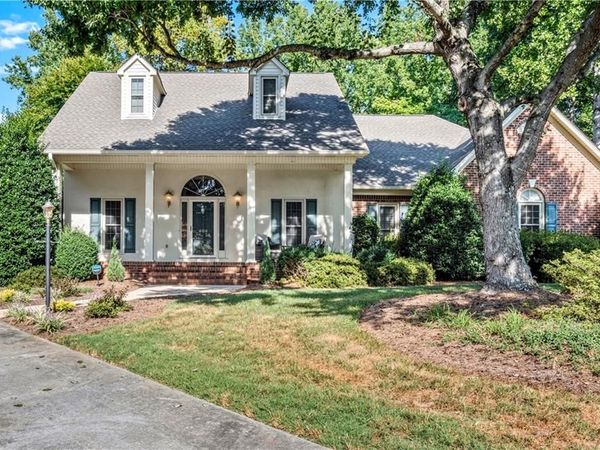 404 Drexmore Court, Winston-Salem, NC 27103