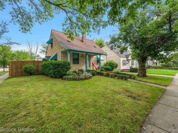 1815 Bowers Street , Birmingham, Mi 48009