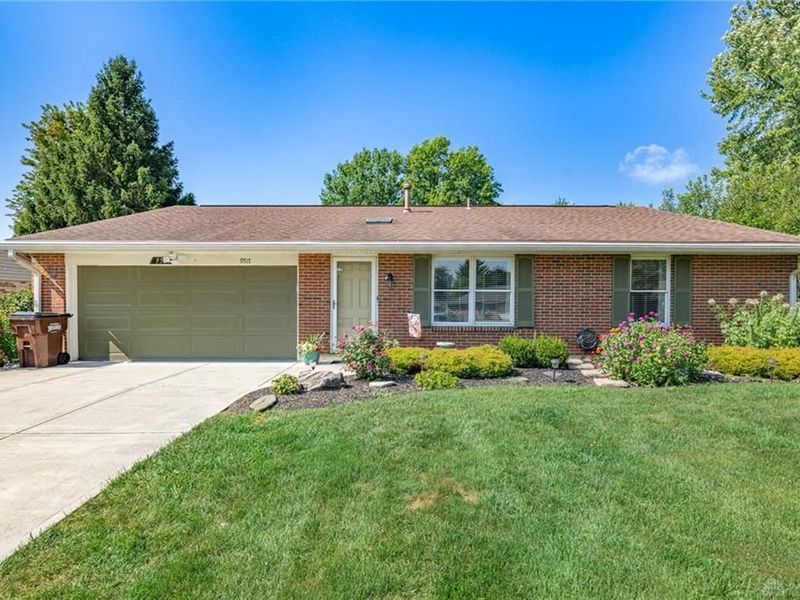 9517 Stanford Ridge Court, Miamisburg, OH 45342 Photo 1