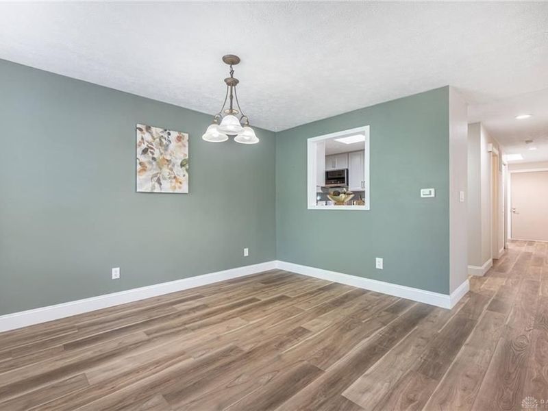 9517 Stanford Ridge Court, Miamisburg, OH 45342 Photo 6