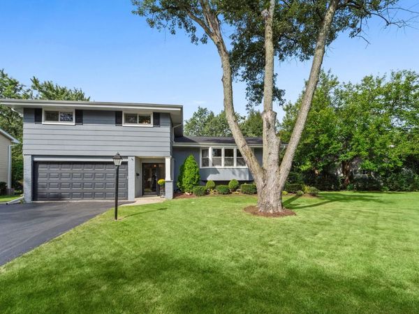 1630 Imperial Drive, Glenview, IL 60026