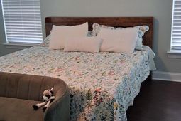 1694 Sparkleberry Lane photo 4