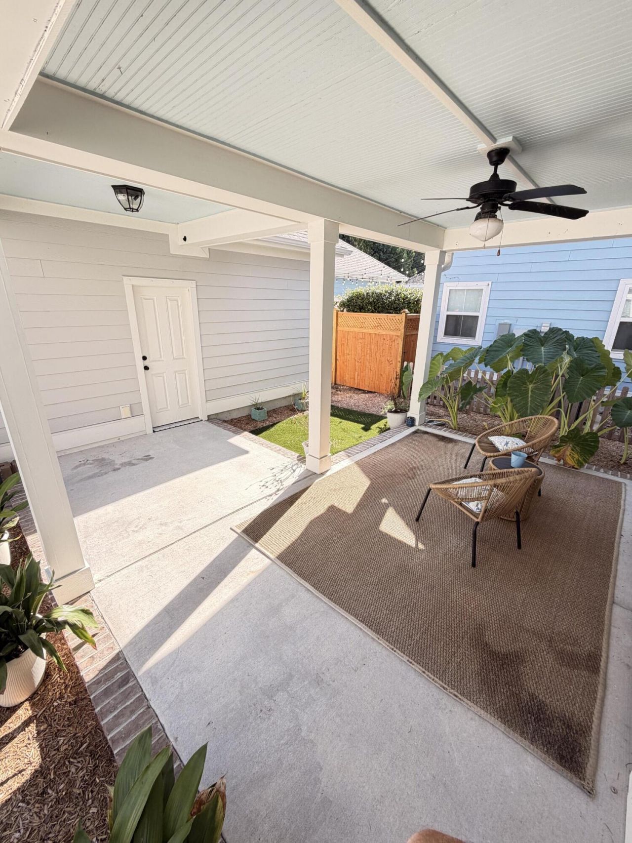 1694 Sparkleberry Lane Photo 41