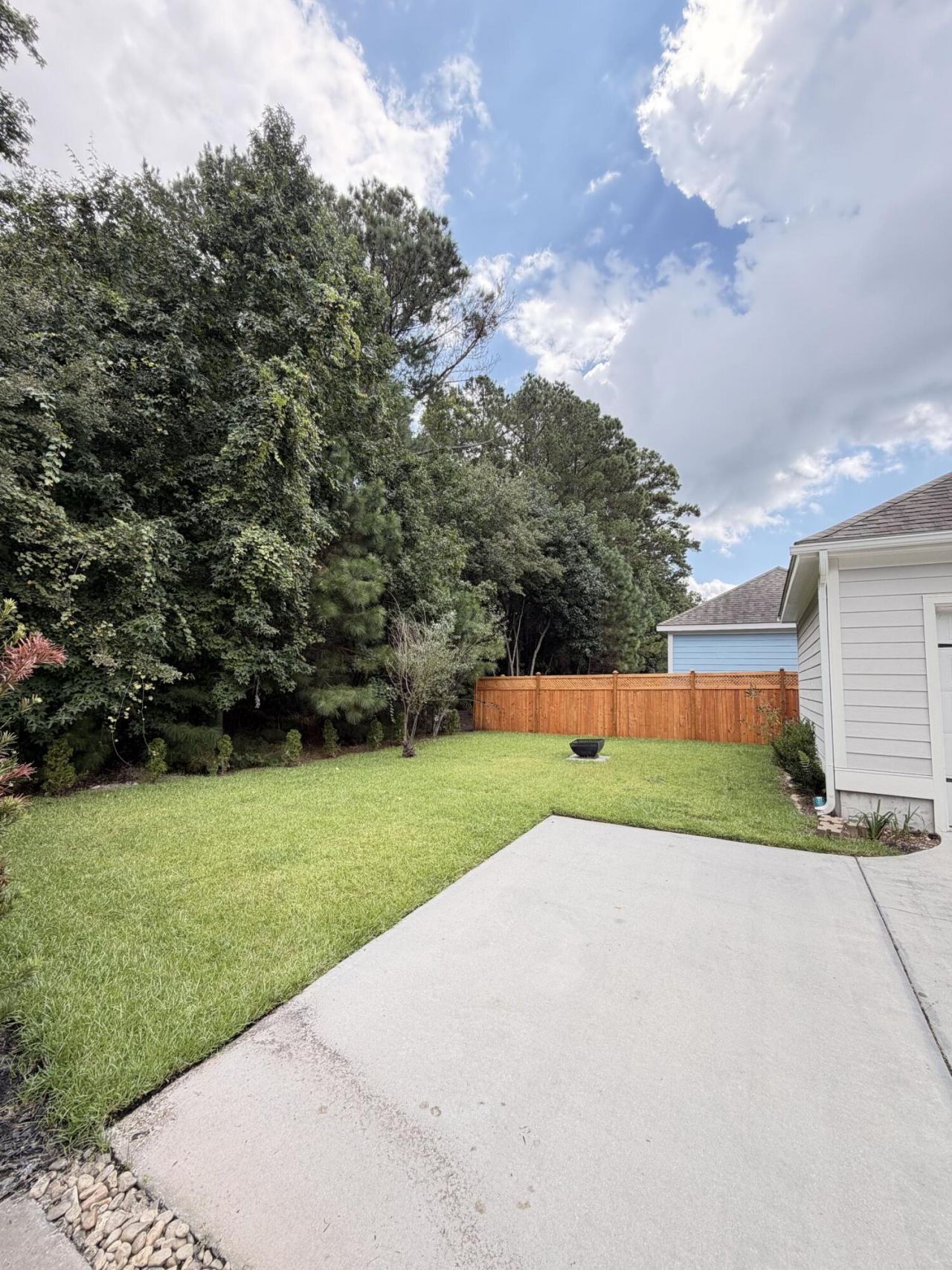 1694 Sparkleberry Lane Photo 44
