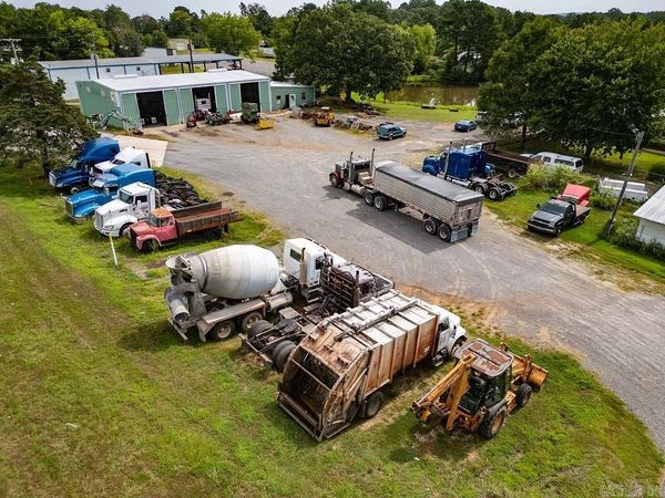 2687 Highway 65 , Clinton, AR 72031