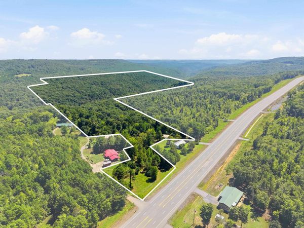 000 Hwy 65 North , Clinton, AR 72031