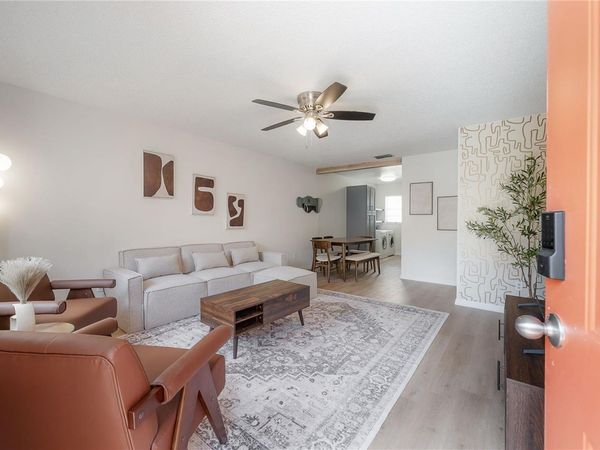 6910 S MACDILL AVENUE, Unit C, TAMPA, FL 33611