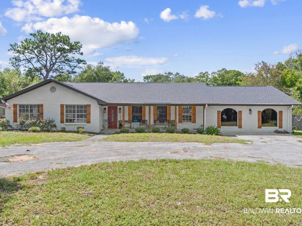 5330 E Bay Blvd, Gulf Breeze, FL 32563
