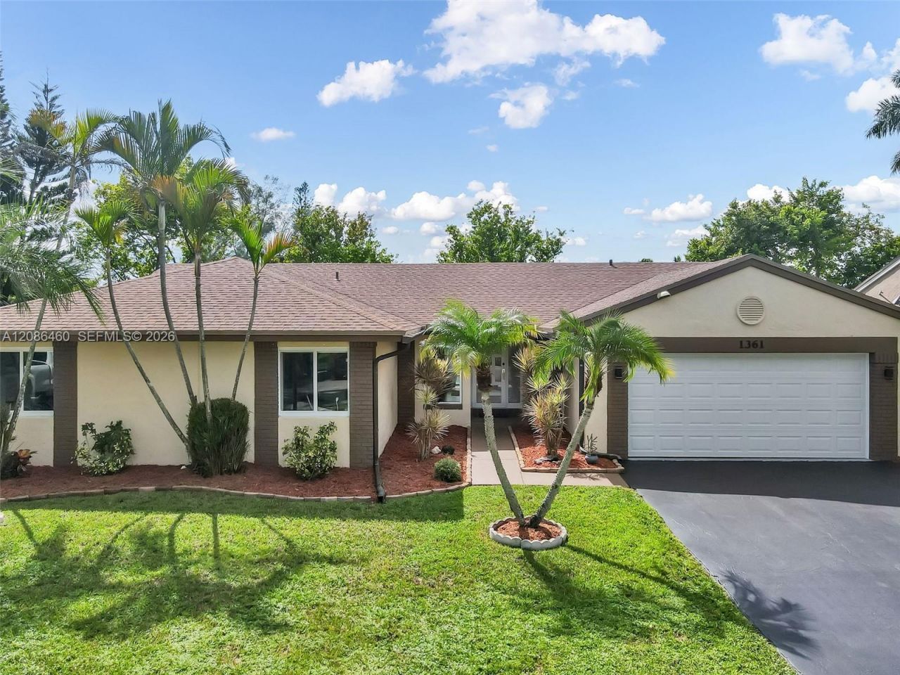 1361 White Stone Way, Davie, FL 33325 Photo