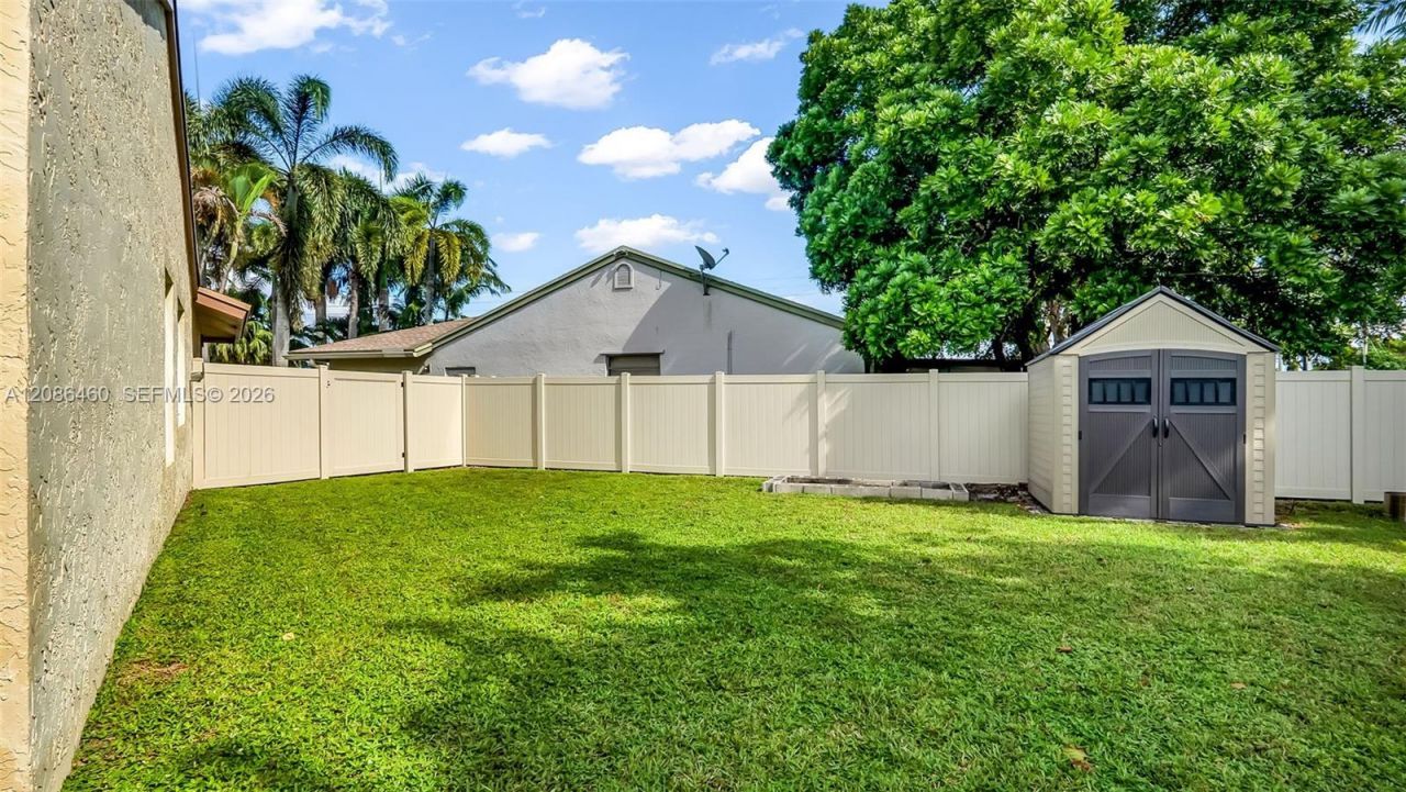1361 White Stone Way, Davie, FL 33325 Photo
