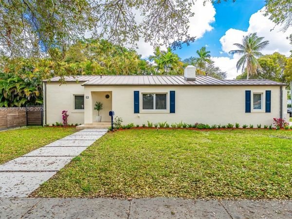 295 De Leon Dr , Miami Springs, FL 33166