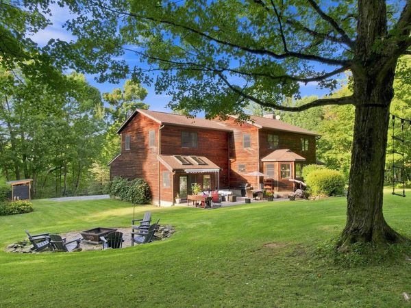 143 Machia Hill Road, Westford, VT 05494