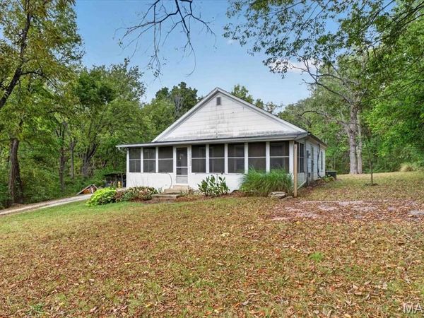 1765 Grothe Road, Flint Hill, MO 63385