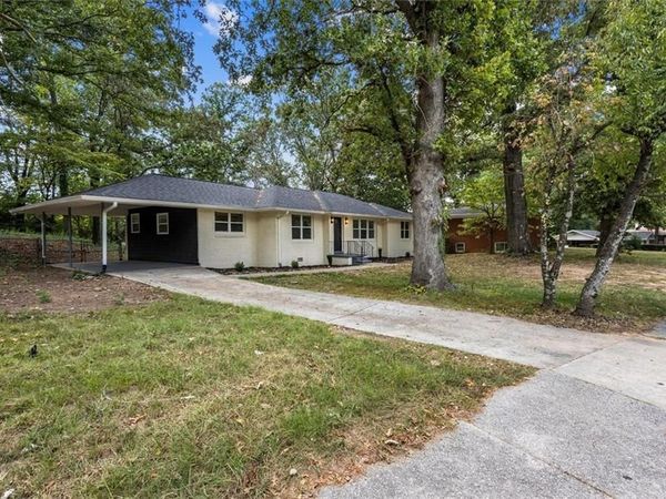 650 Bolton Road NW, Atlanta, GA 30331