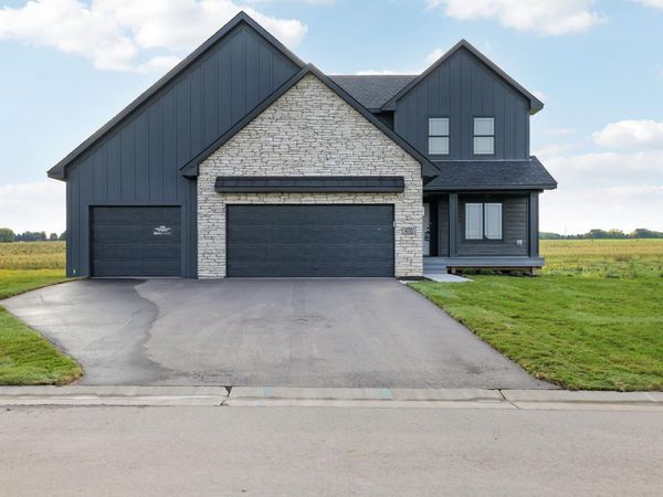 470 Sea Wing Boulevard, Prescott, WI 54021