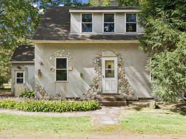 5329 Bryant Street, Maple Plain, MN 55359
