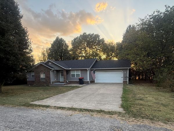 119 Glenda Street , Exeter, MO 65647