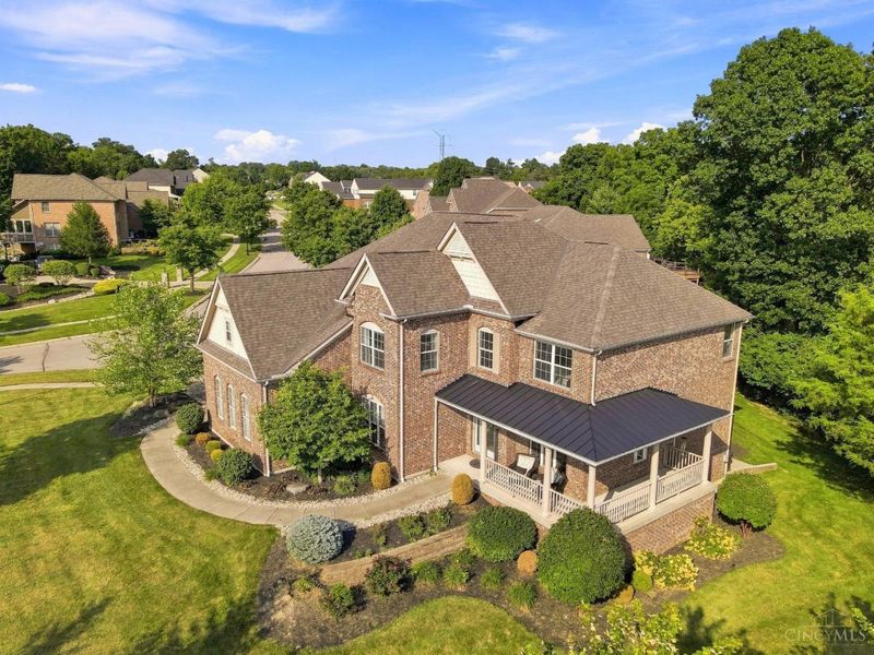 5793 Ferdinand Drive, West Chester, OH 45069 Photo 2