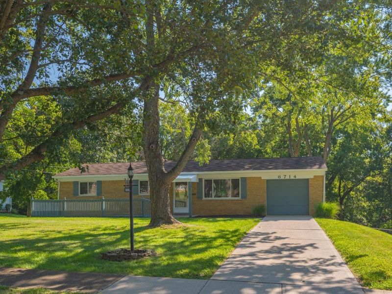 6714 Devonwood Drive, North College Hill, OH 45224 Photo 1