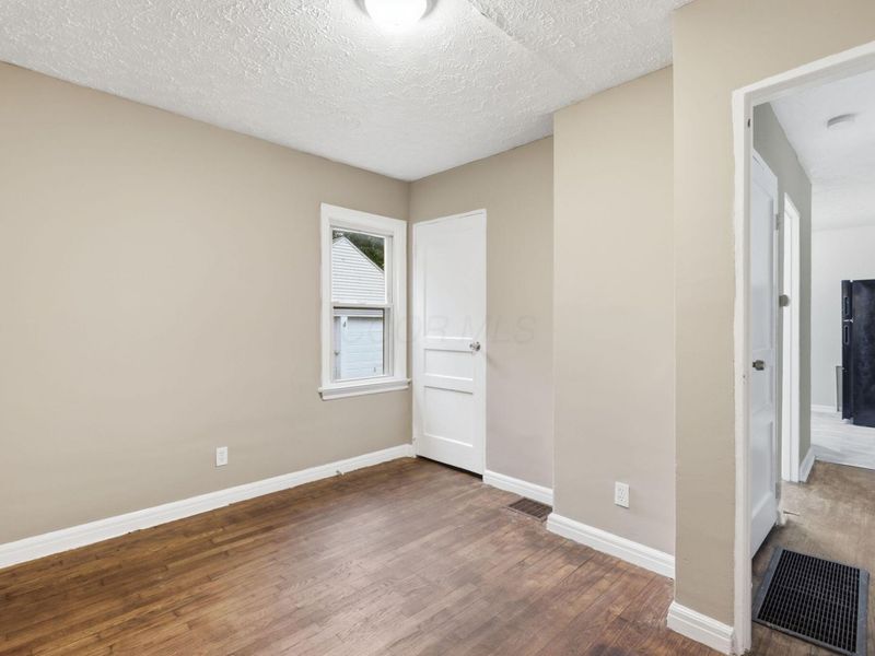 1888 Woodland Avenue, Columbus, OH 43219 Photo 12