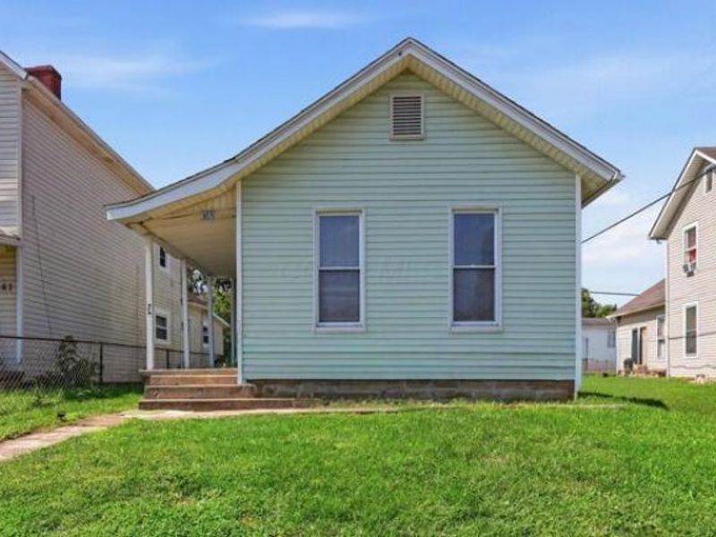 365 Clinton Street, Newark, OH 43055 Photo 1
