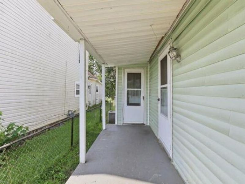365 Clinton Street, Newark, OH 43055 Photo 4
