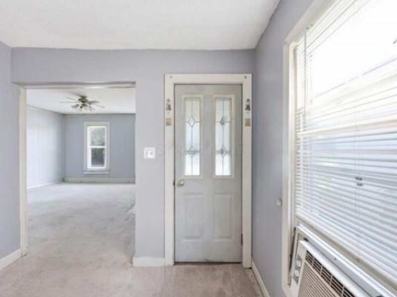 365 Clinton Street, Newark, OH 43055 Photo 5