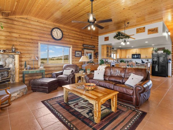 111 Deer Flats Ln, Grangeville, ID 83530