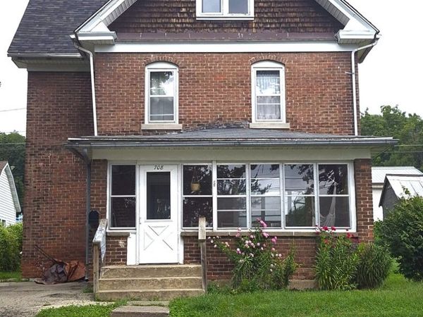708 Bowen Street , Savanna, IL 61074